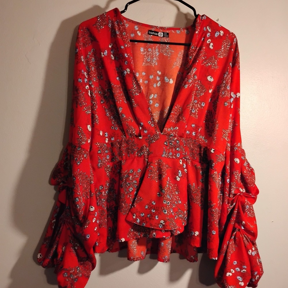 Boohoo, Sz.12, Womens Top, Red Floral, Puff Sleeves, Spring, Summer Cleavage - Picture 2 of 14